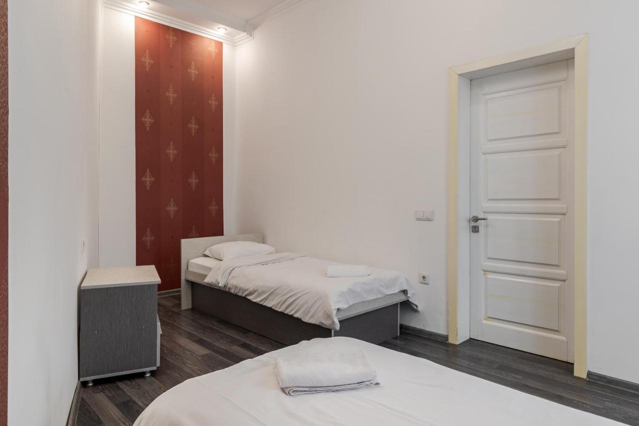 Halytska Apartment Lviv Eksteriør bilde
